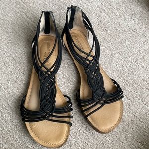 Adam Tucker by Me Too black leather cork sandal size 8, perfect sandal!